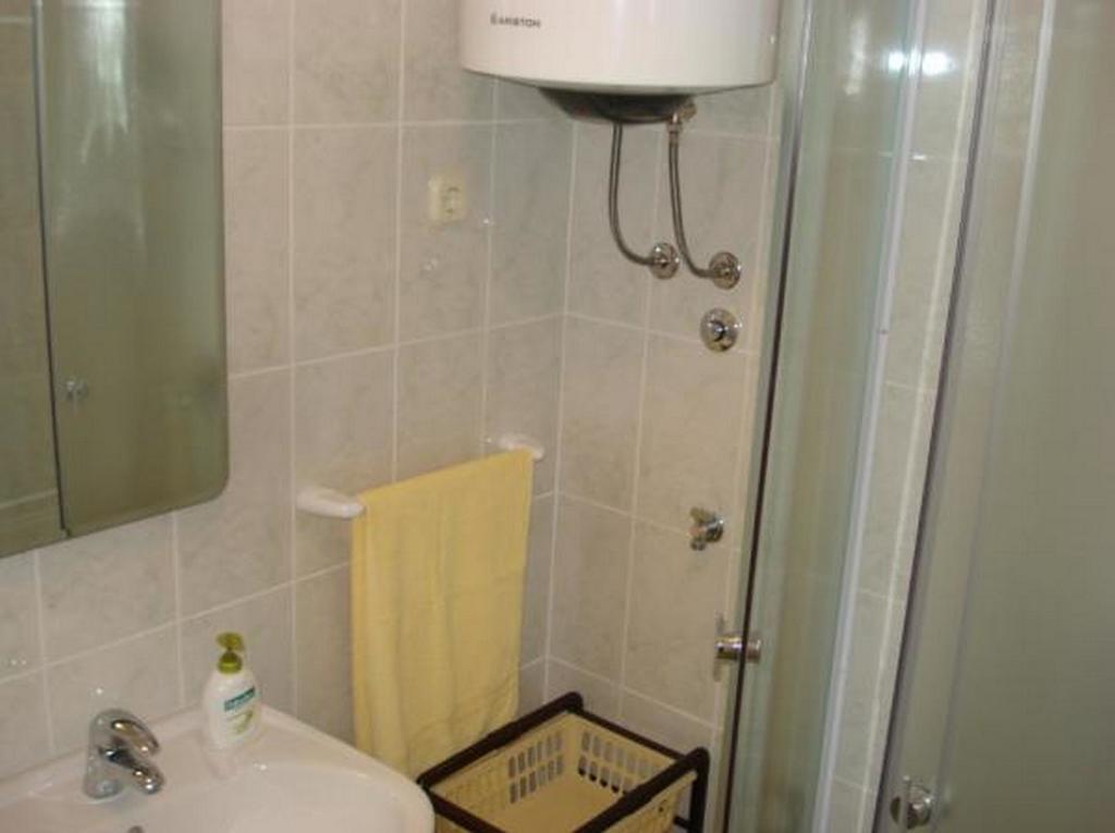 Studios Ana Mari Komiža Rom bilde